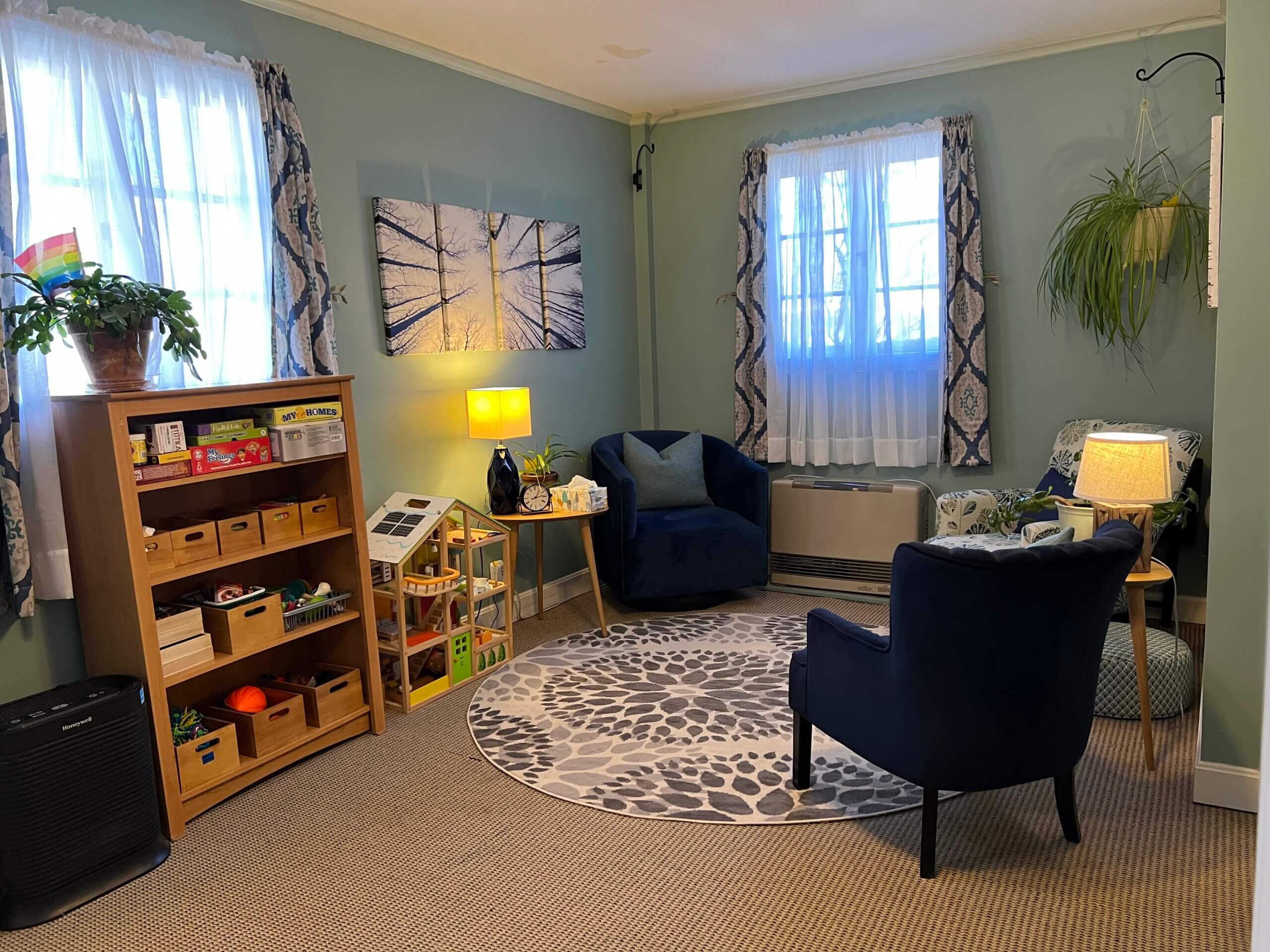 Suite 102 sitting area